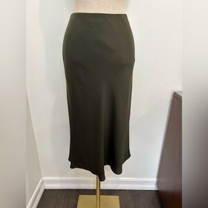 VINCE - Sleek Midi Length Satin in Olive Green Skirt Size S